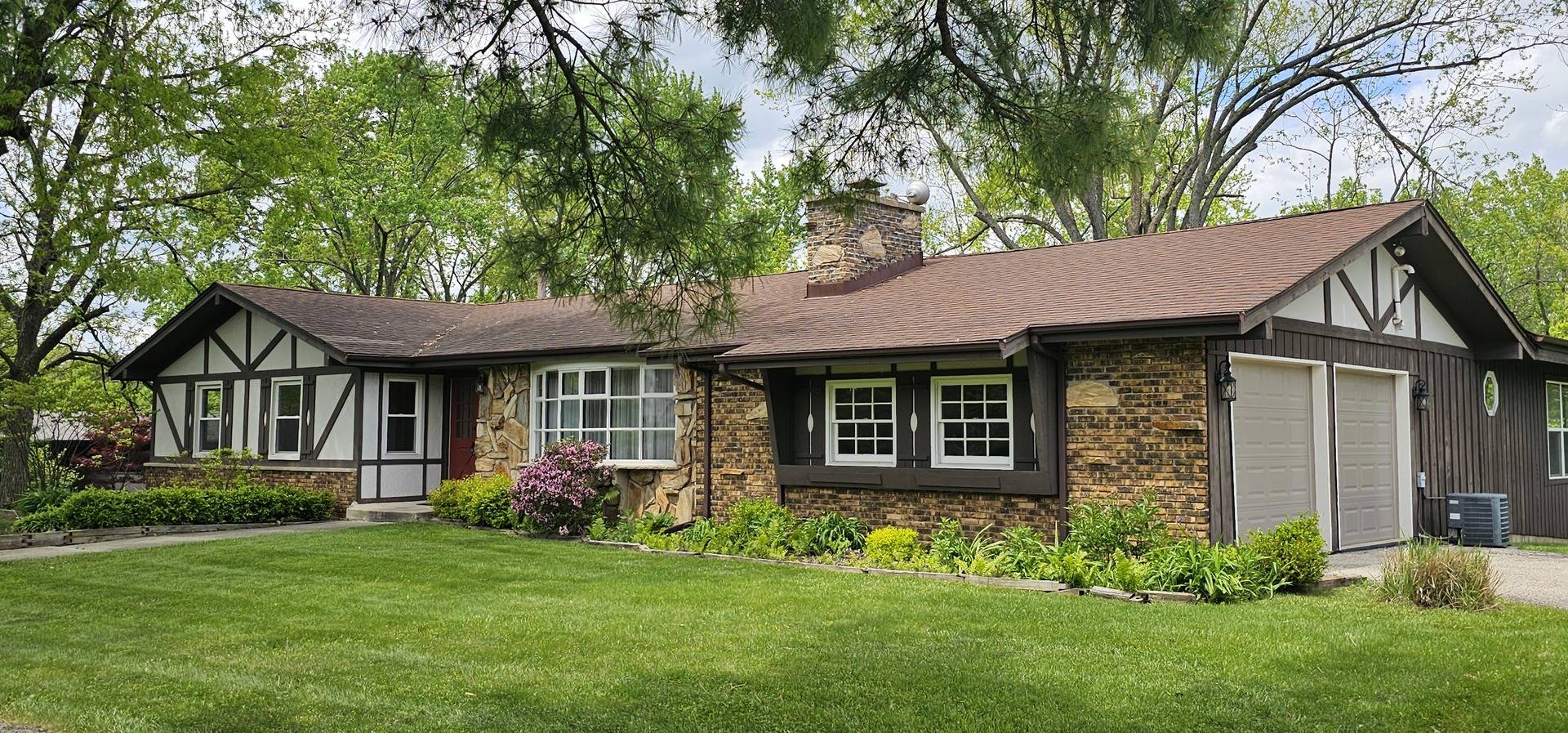 Barrington, IL 60010,222 Frances LN