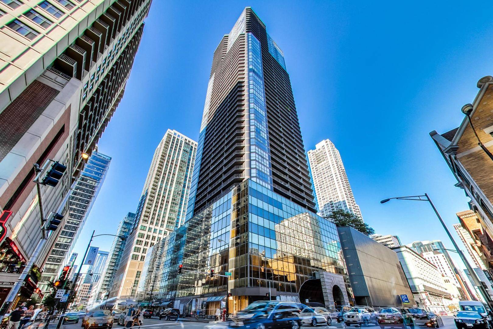 Chicago, IL 60611,10 E Ontario ST #4801-02