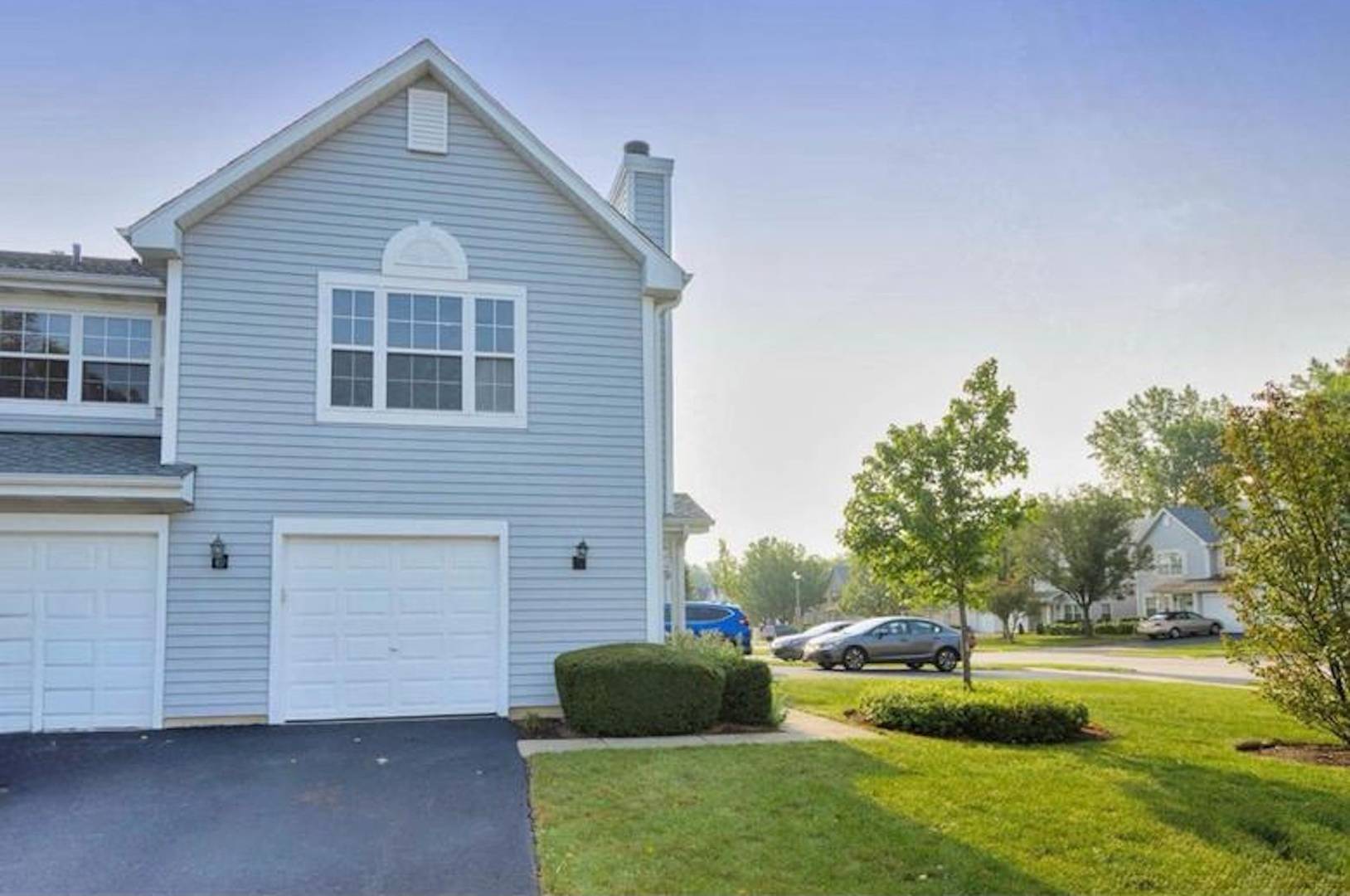 Mundelein, IL 60060,1228 Orleans DR