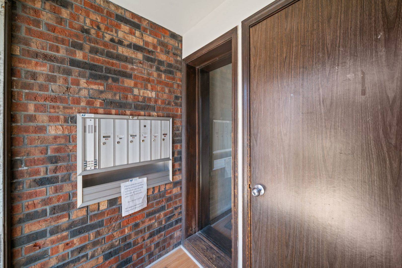 Lyons, IL 60534,4545 S PRESCOTT AVE #101