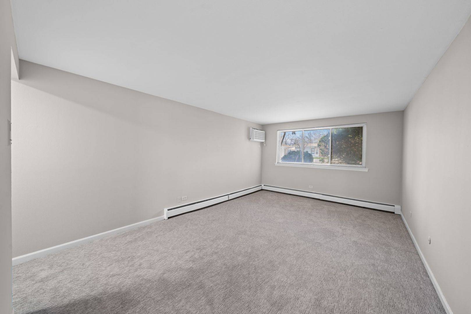 Lyons, IL 60534,4545 S PRESCOTT AVE #101