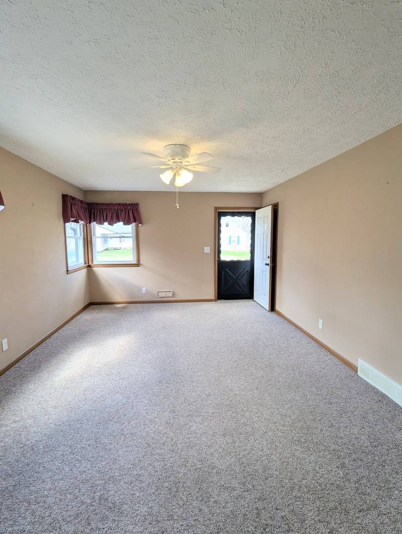 Rockford, IL 61108,2414 Montana AVE