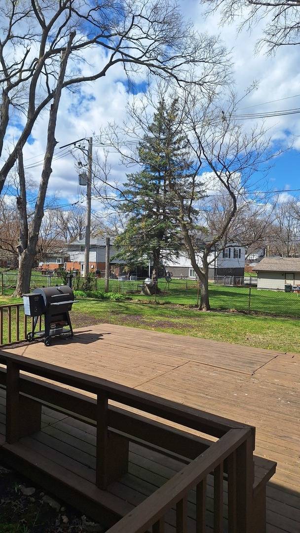 Homewood, IL 60430,1344 Jeffery DR