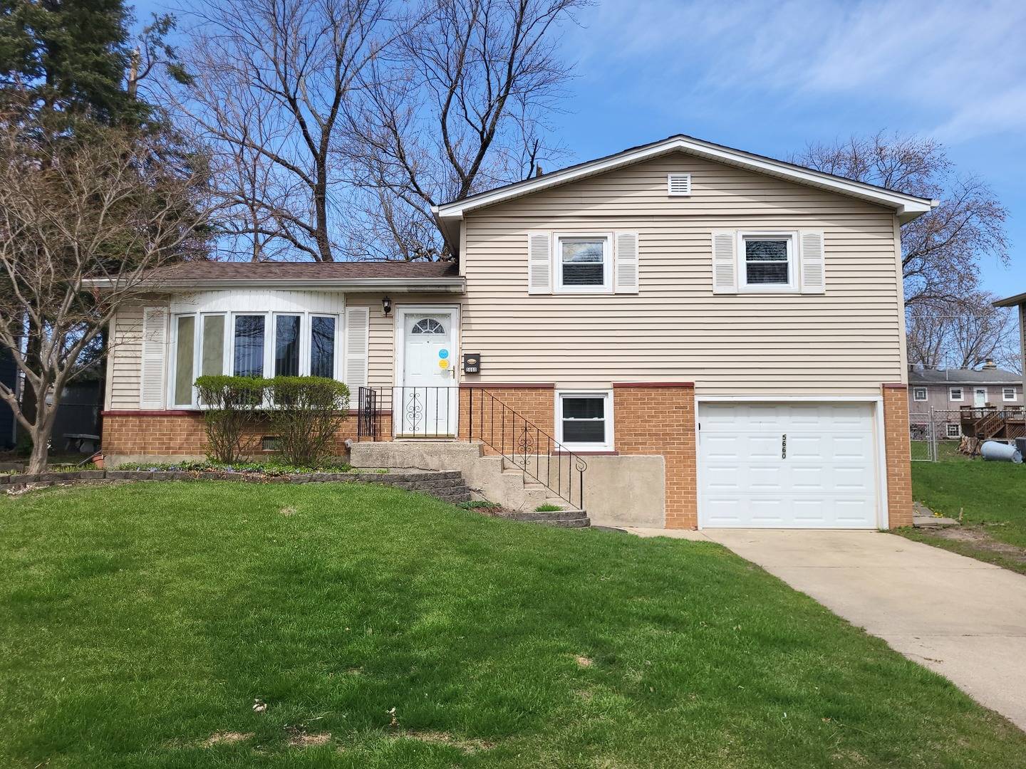 Oak Forest, IL 60452,5660 Dover RD