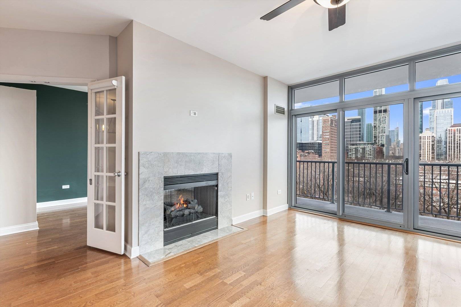 Chicago, IL 60616,1600 S Prairie AVE #803