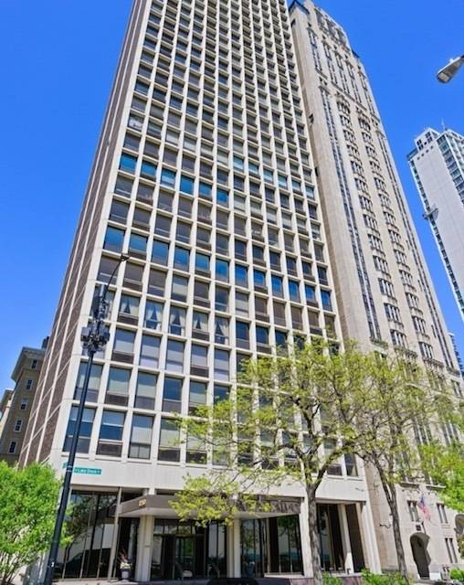Chicago, IL 60610,1240 N Lake Shore DR #25A