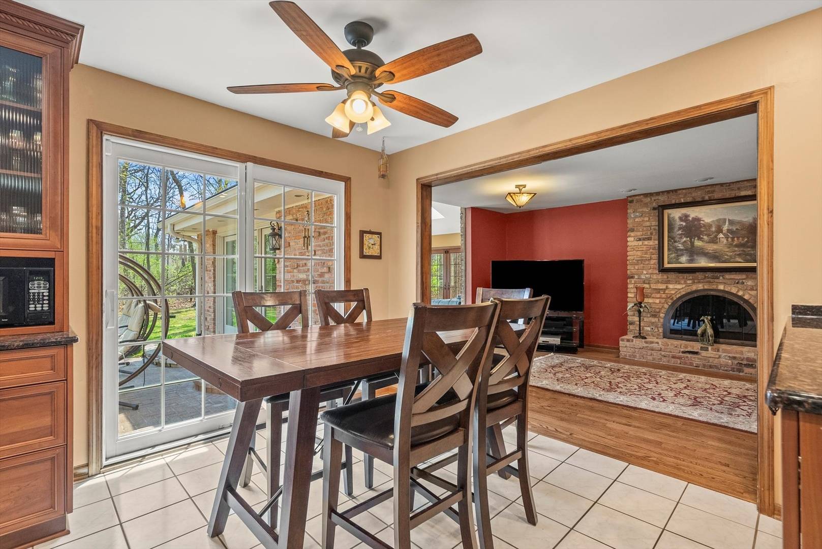 Barrington, IL 60010,125 Grove LN