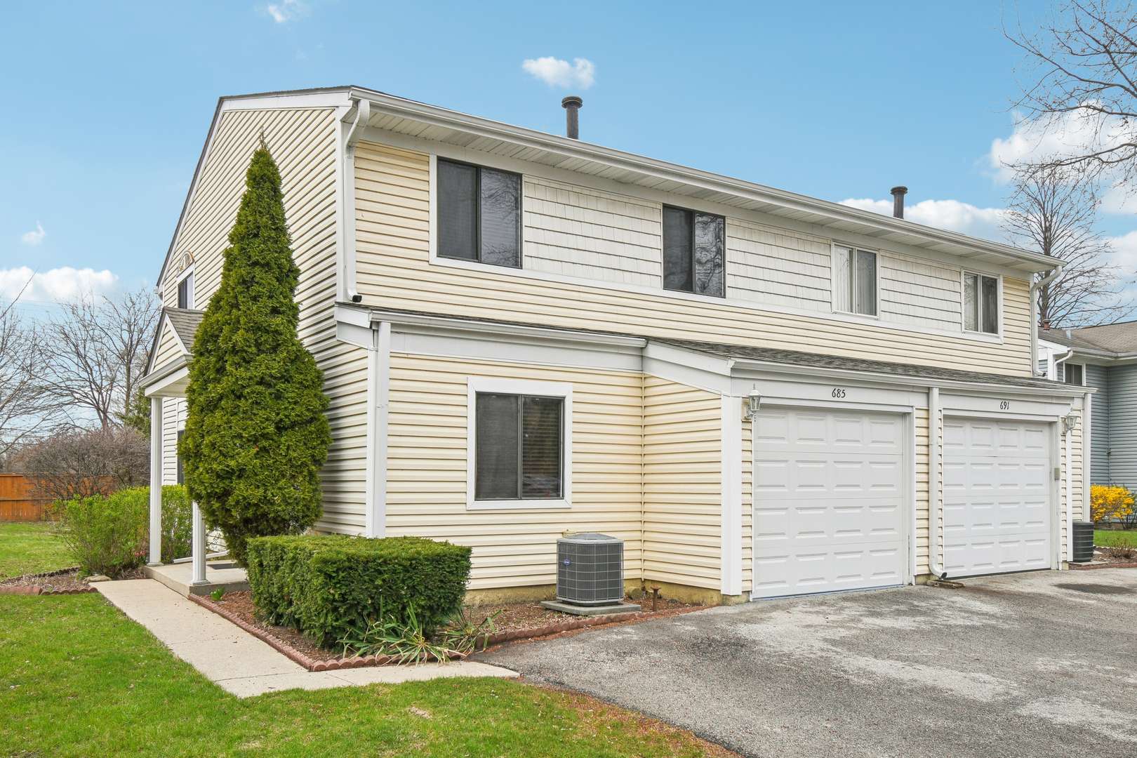 Wheeling, IL 60090,685 Brighton PL