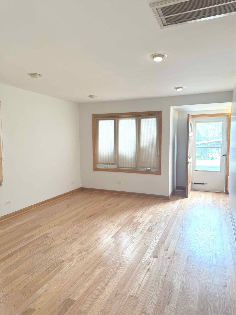 Wauconda, IL 60084,235 Kimball AVE