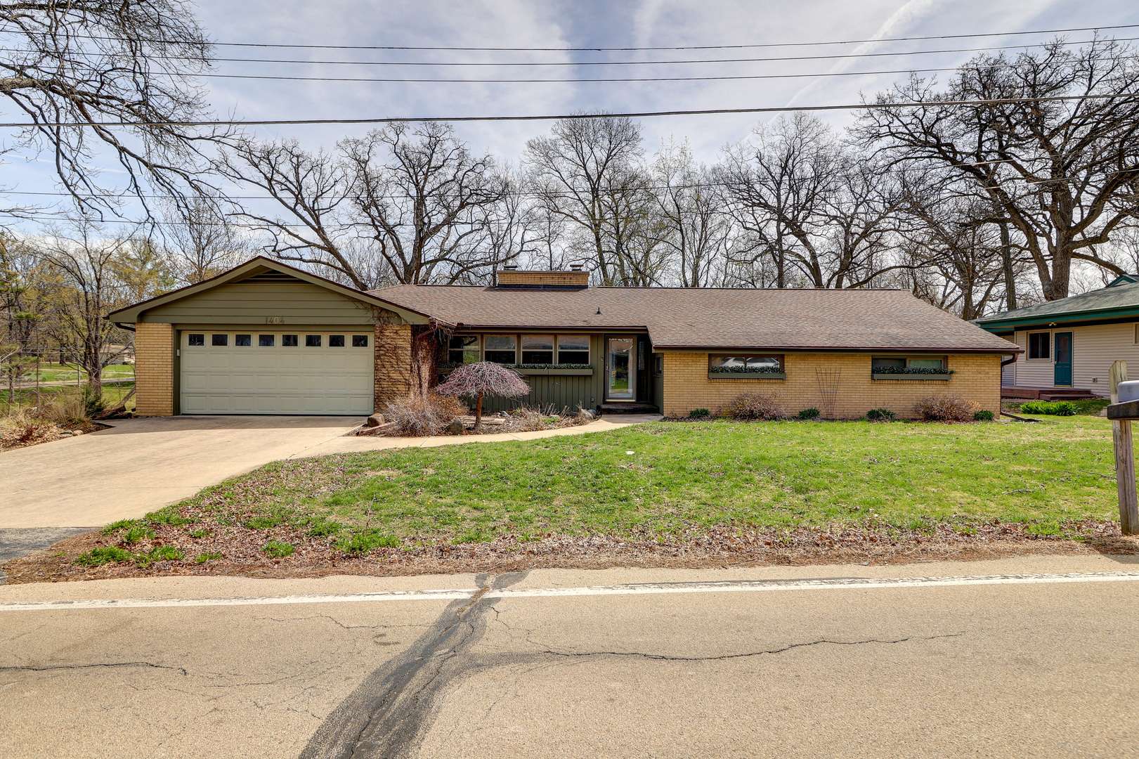 Sterling, IL 61081,1404 Sinnissippi Park RD