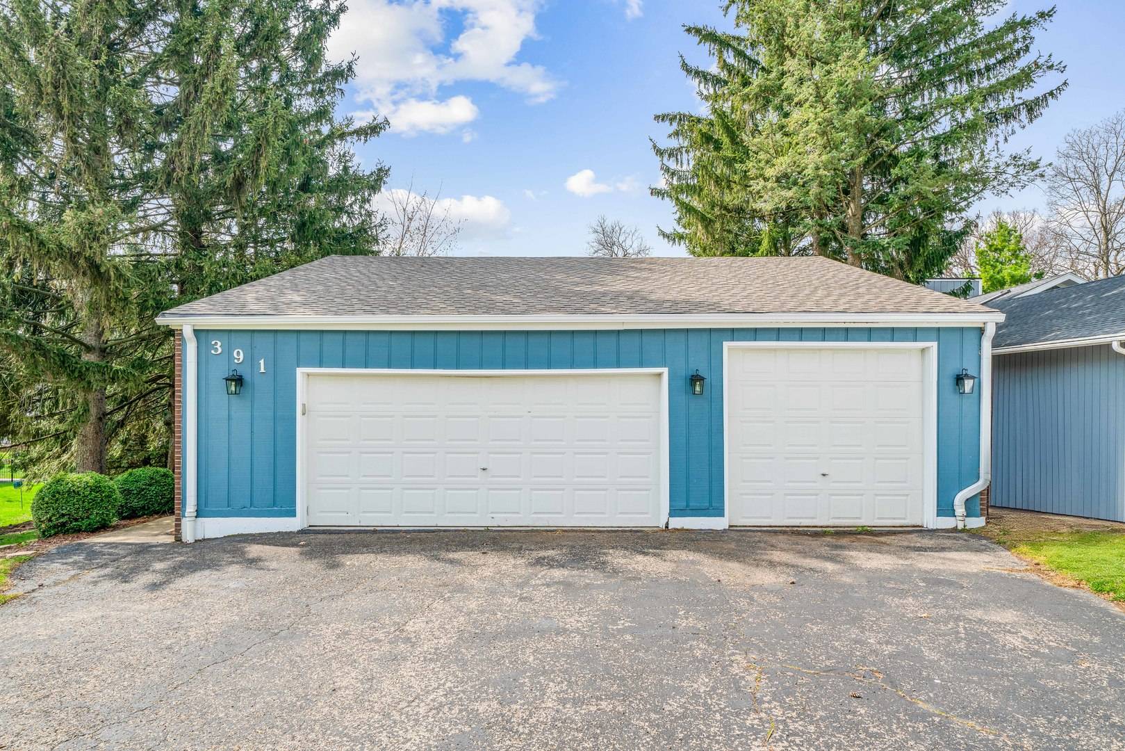Lake Holiday, IL 60552,391 Holiday DR