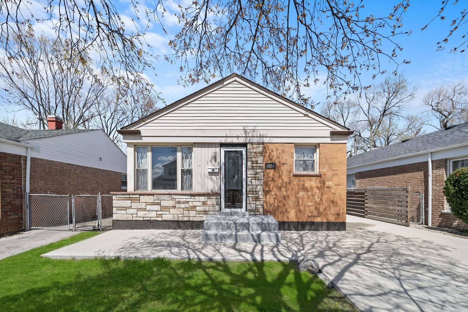 Chicago, IL 60652,4624 W 82nd PL