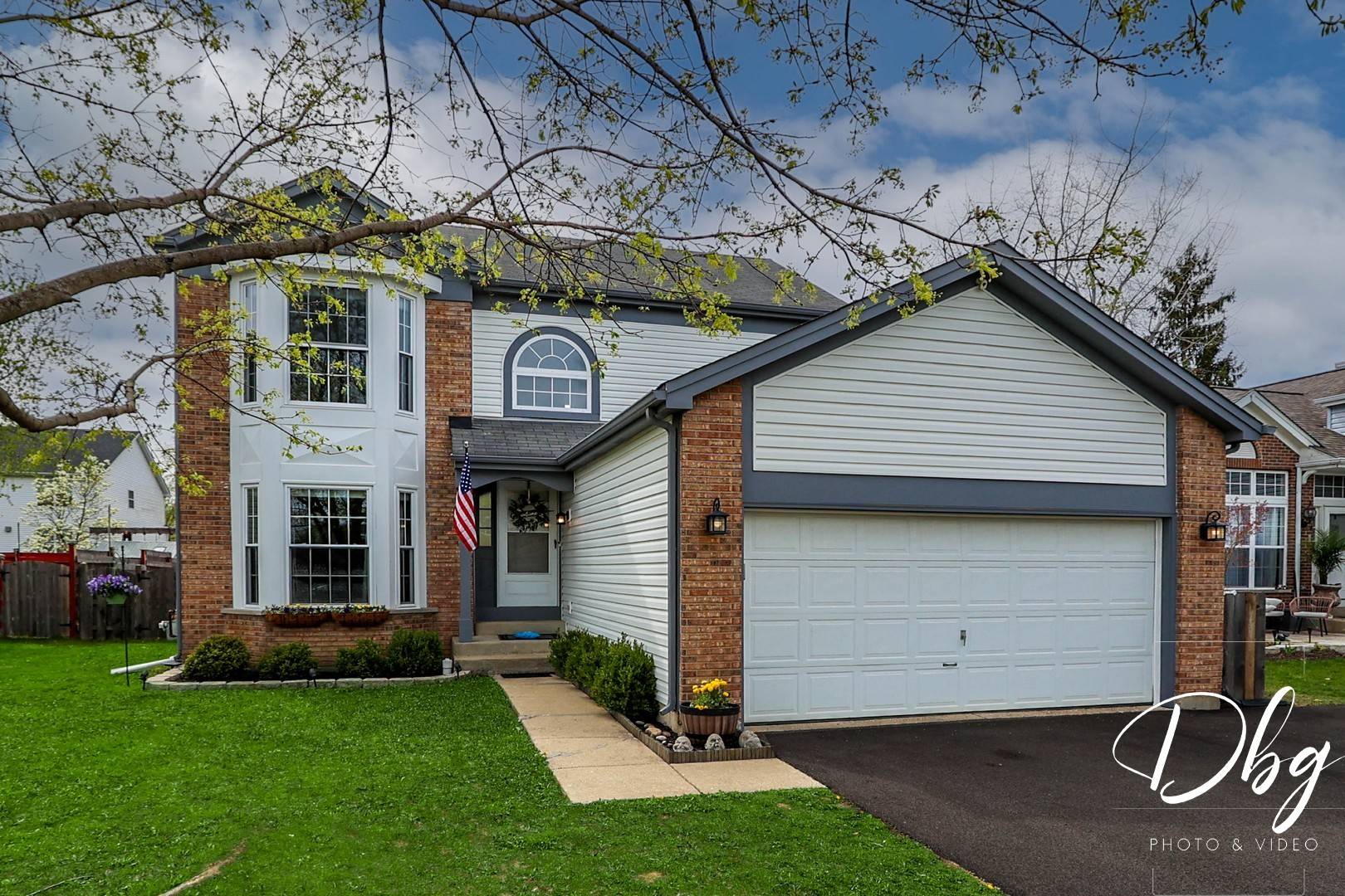 Round Lake Beach, IL 60073,2426 N Old Pond LN