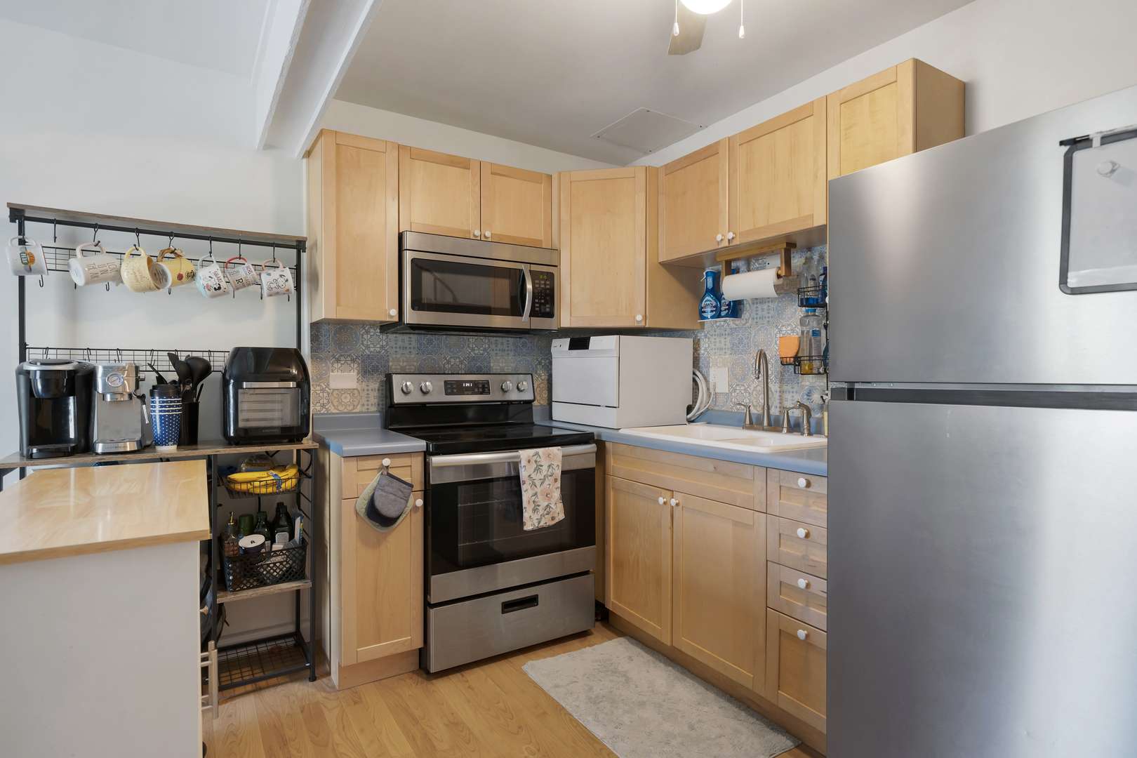 Fox Lake, IL 60020,28 Jamaica Colony #5