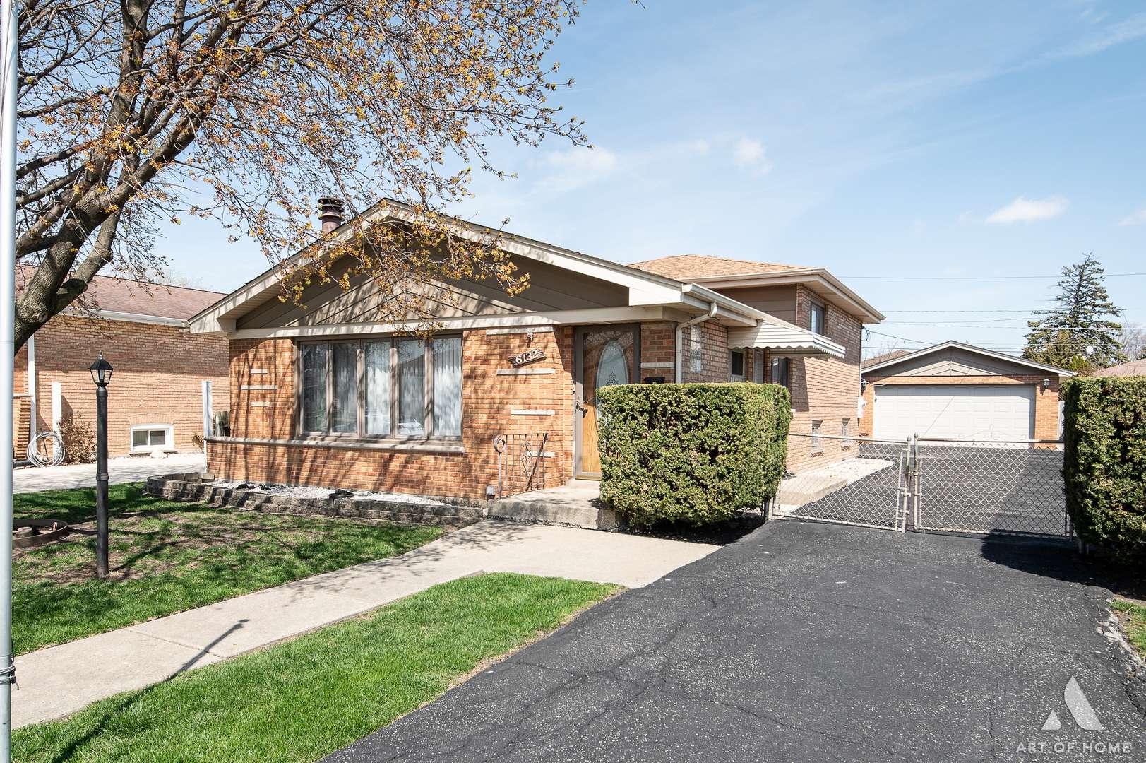Burbank, IL 60459,6132 W 80th PL