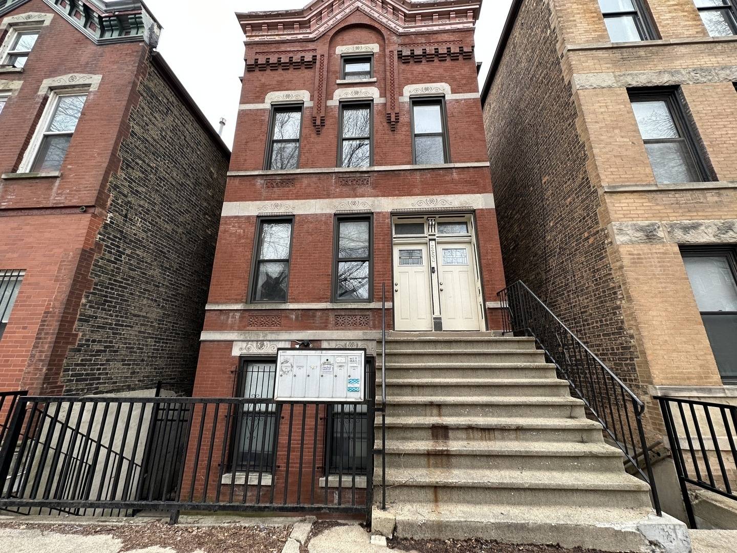 Chicago, IL 60642,1350 N Greenview AVE #3R