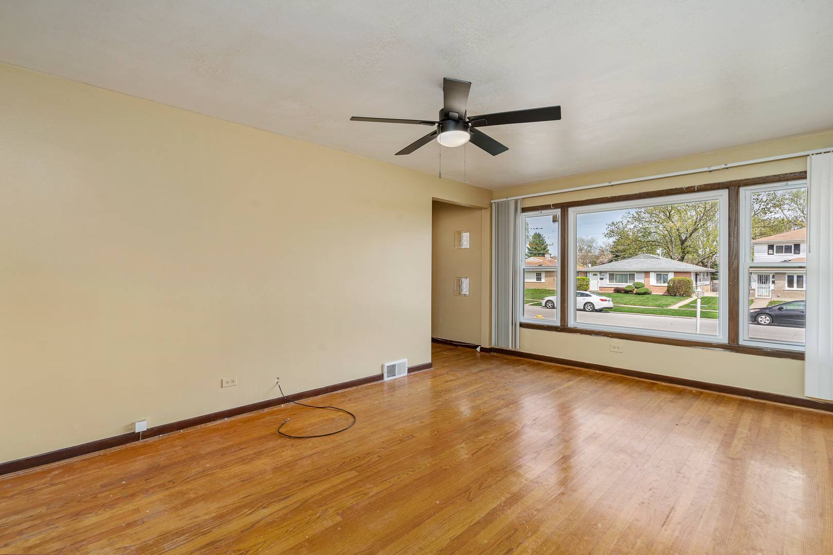 Calumet City, IL 60409,1332 Mackinaw AVE