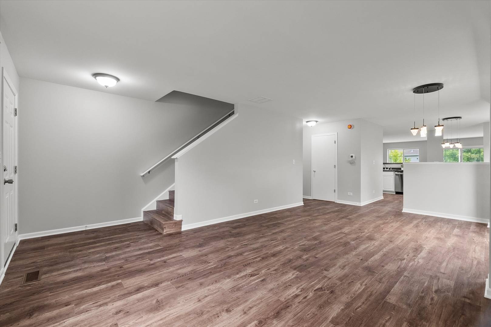 Round Lake, IL 60073,122 W Aldridge LN