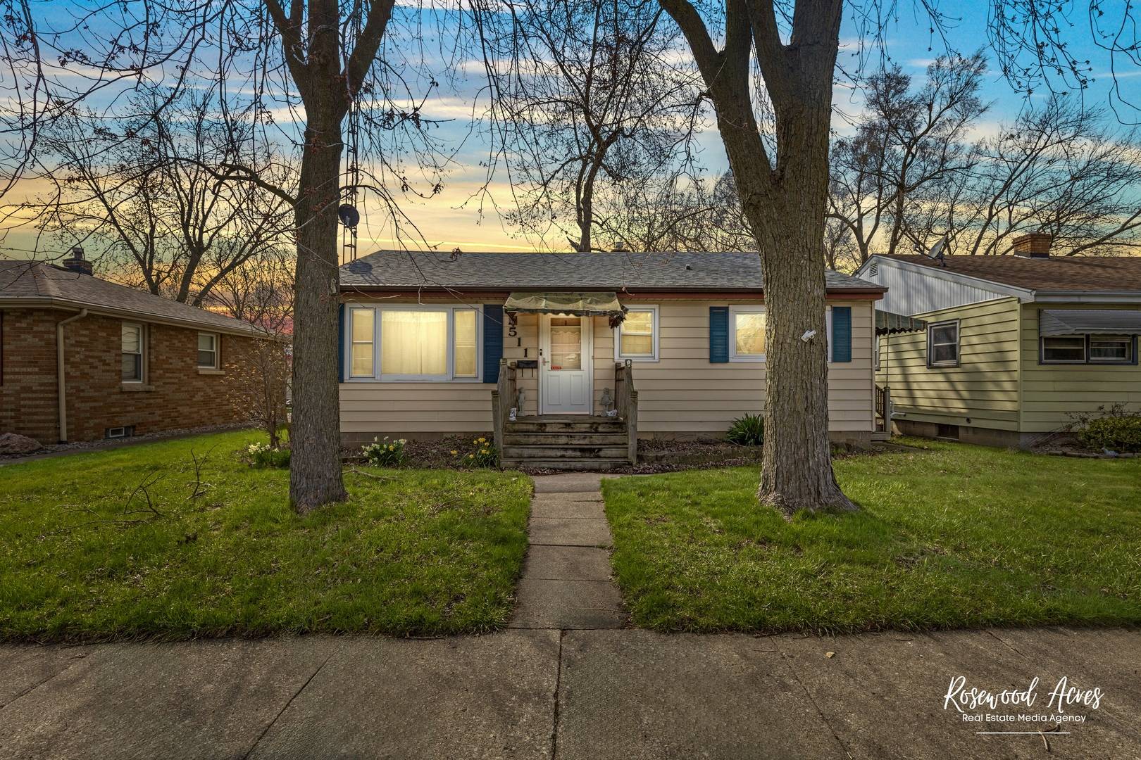 Bradley, IL 60915,511 N Cleveland AVE
