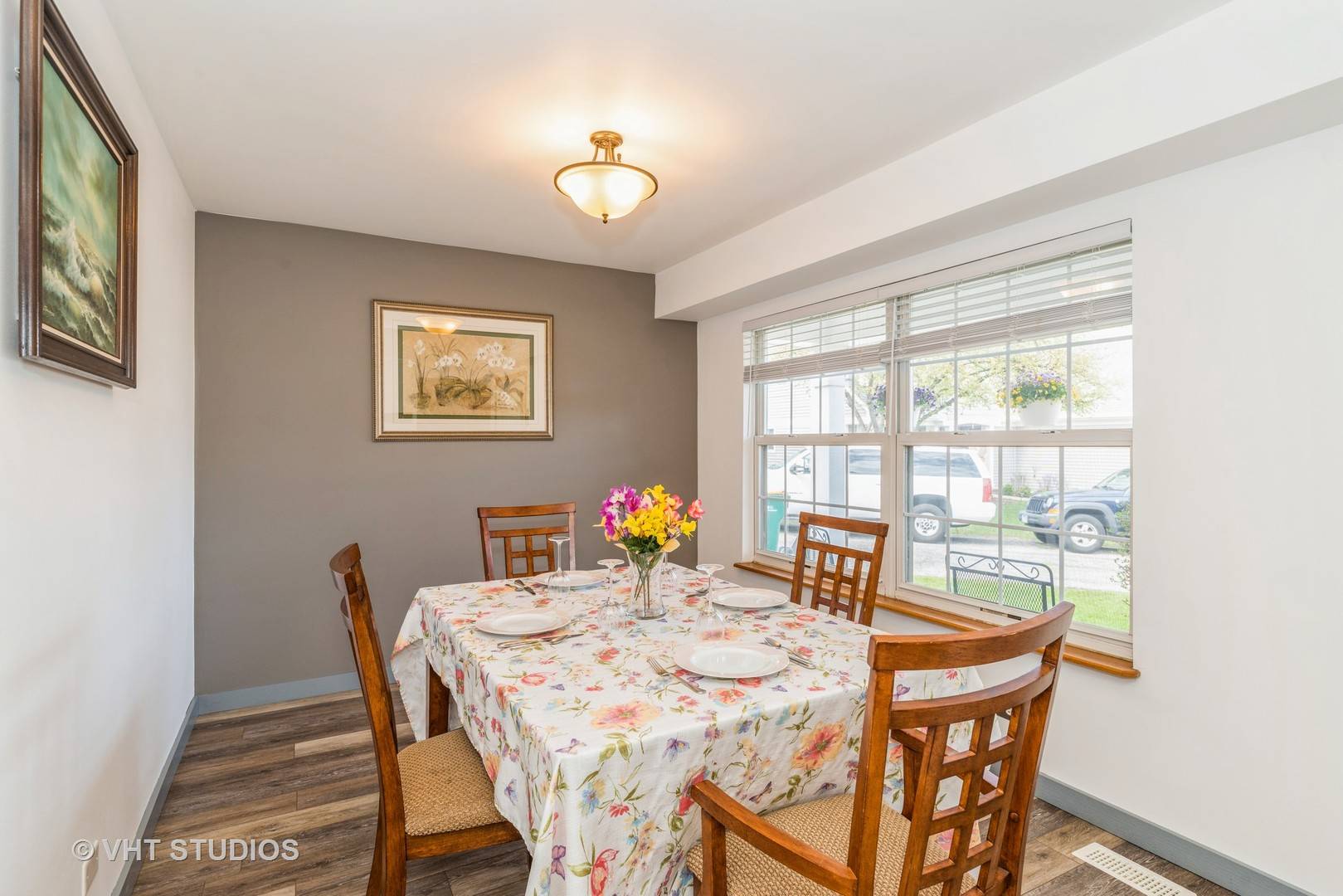 Grayslake, IL 60030,1347 Locust CT