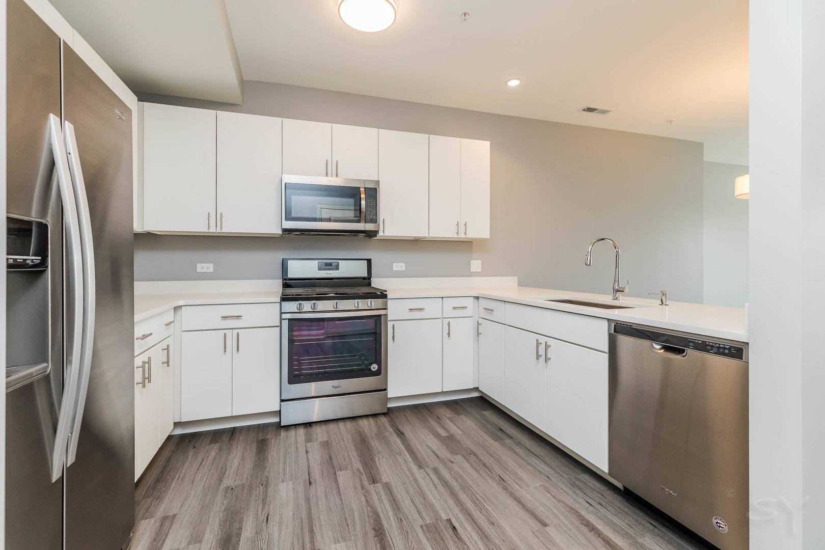 Northbrook, IL 60062,1312 Shermer RD #305