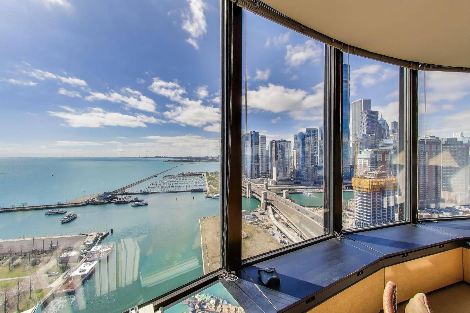 Chicago, IL 60611,505 N Lake Shore DR #3010