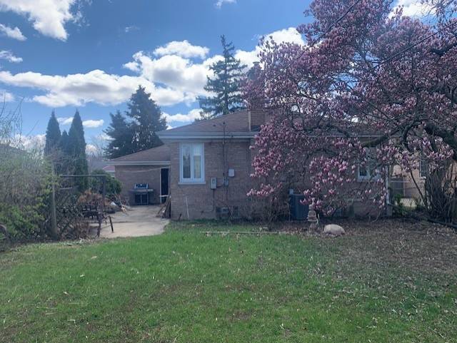 Niles, IL 60714,8054 W Prospect CT