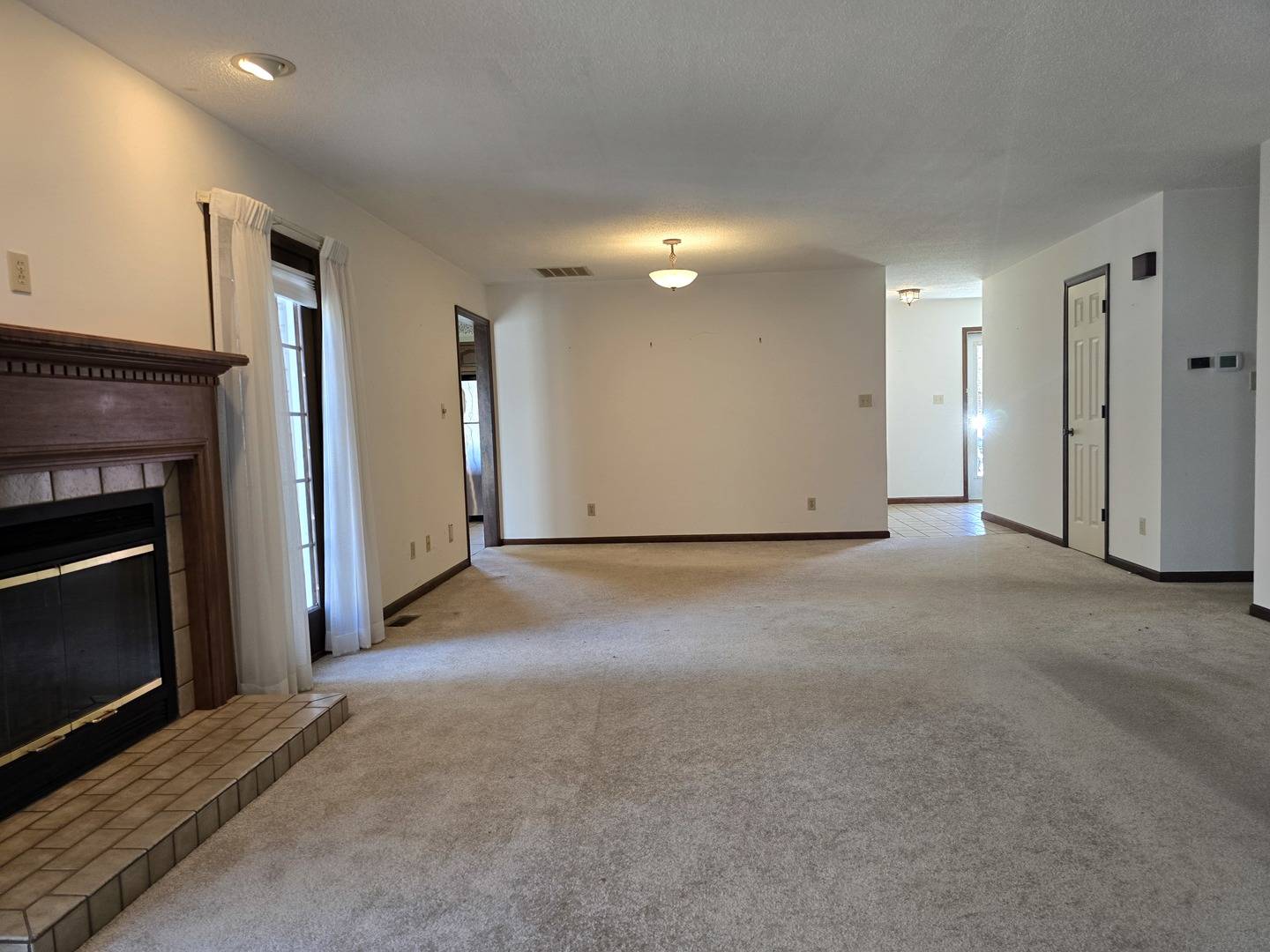 Champaign, IL 61821,1506 Theodore DR #B