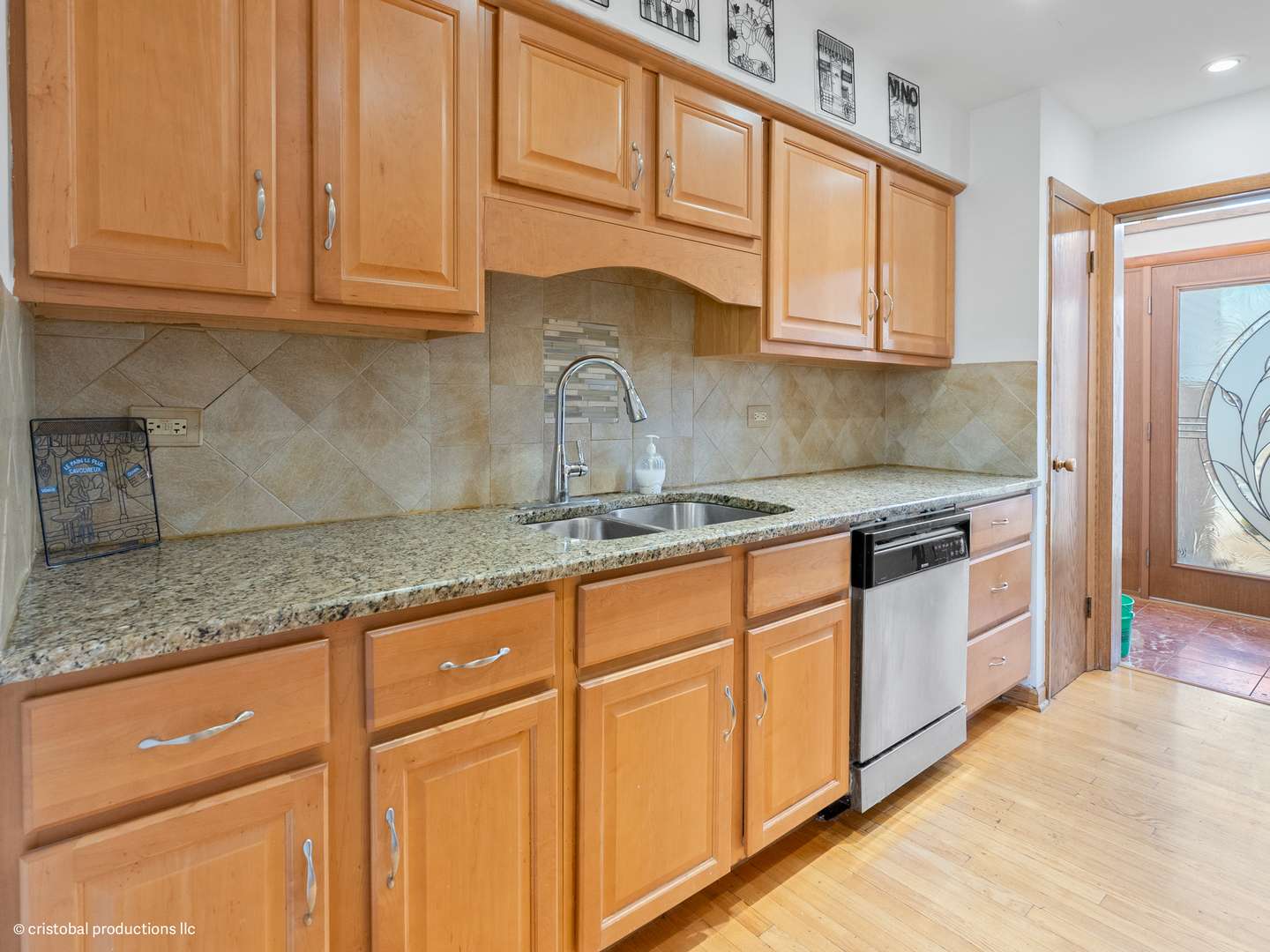 South Holland, IL 60473,16333 University AVE