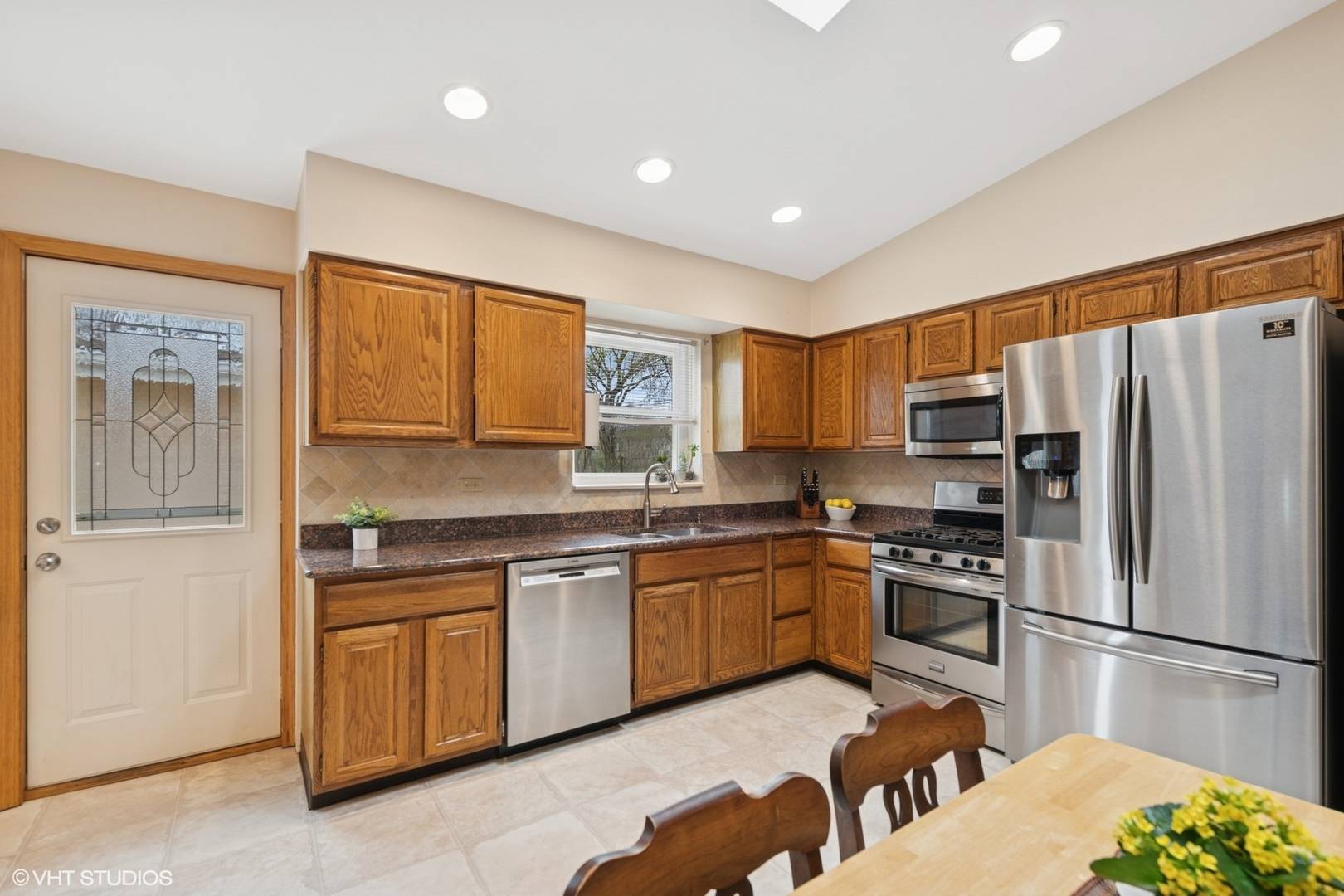 Glenview, IL 60025,418 Warren RD