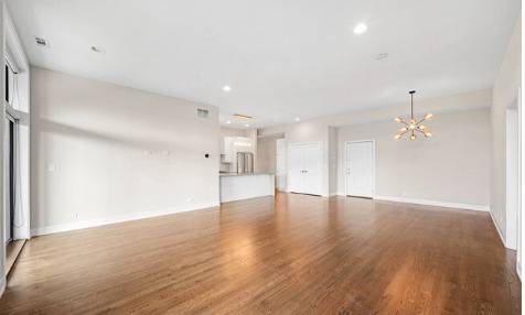 Chicago, IL 60622,469 N Paulina ST #302