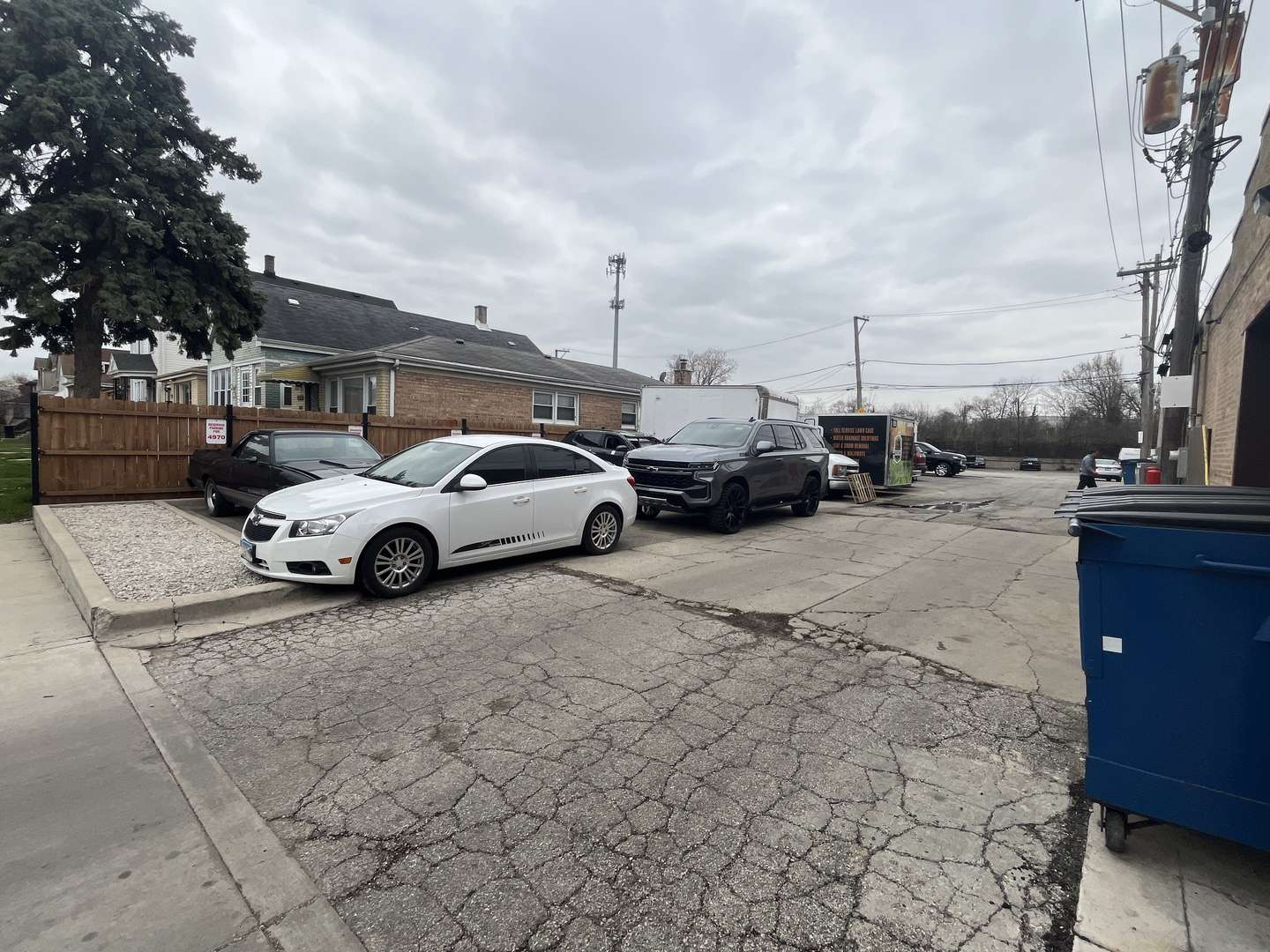 Chicago, IL 60630,4970 N Elston AVE