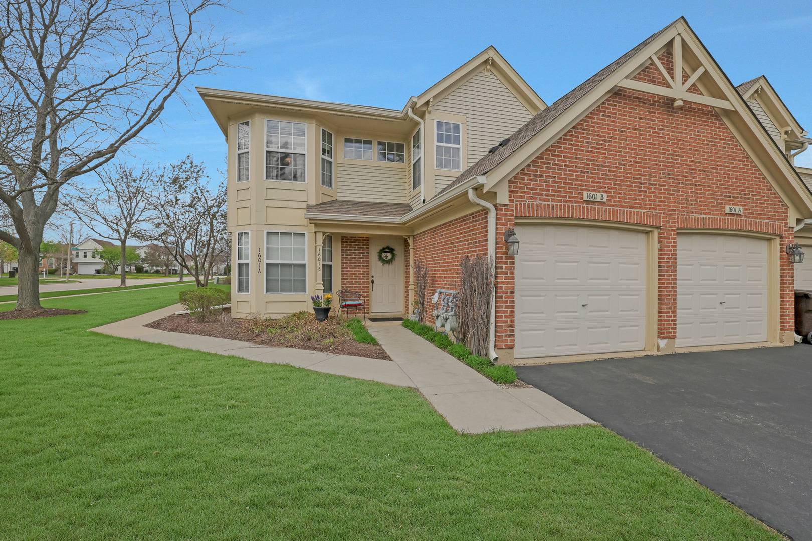 Crystal Lake, IL 60014,1601 Penny LN #B