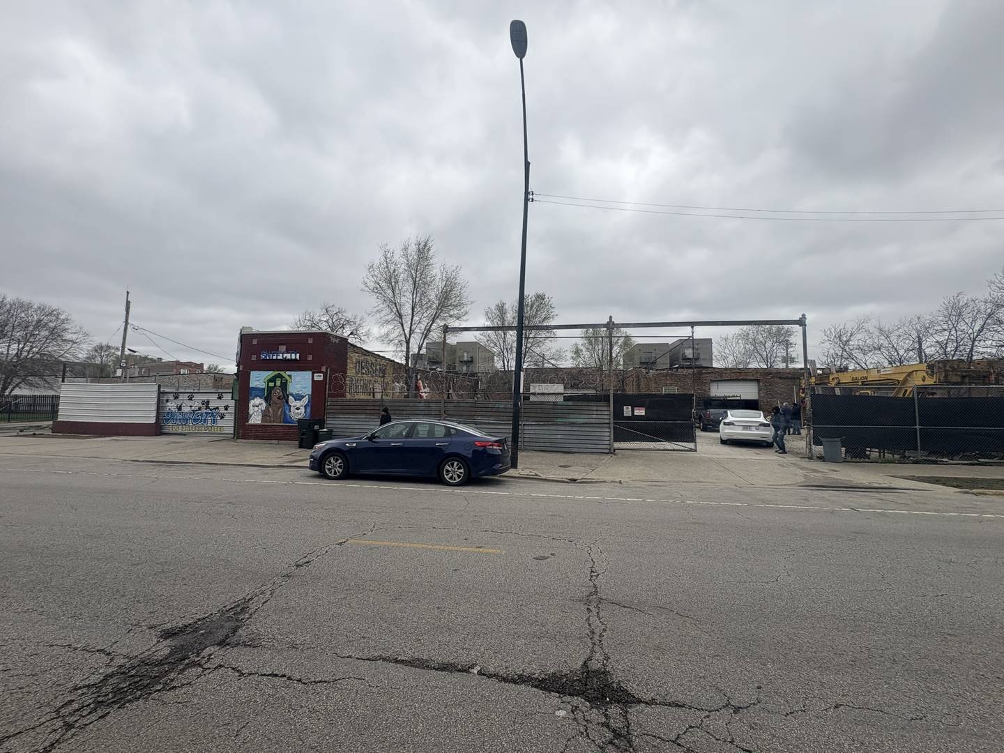 Chicago, IL 60612,2738 W Harrison ST