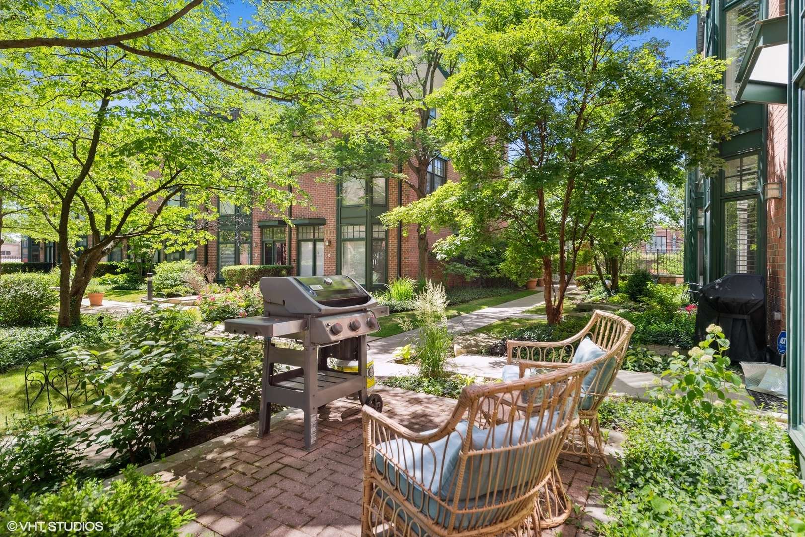 Oak Park, IL 60301,101 N Euclid AVE #15