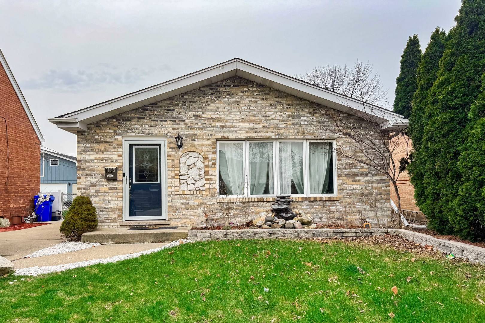 Lyons, IL 60534,8129 45th PL