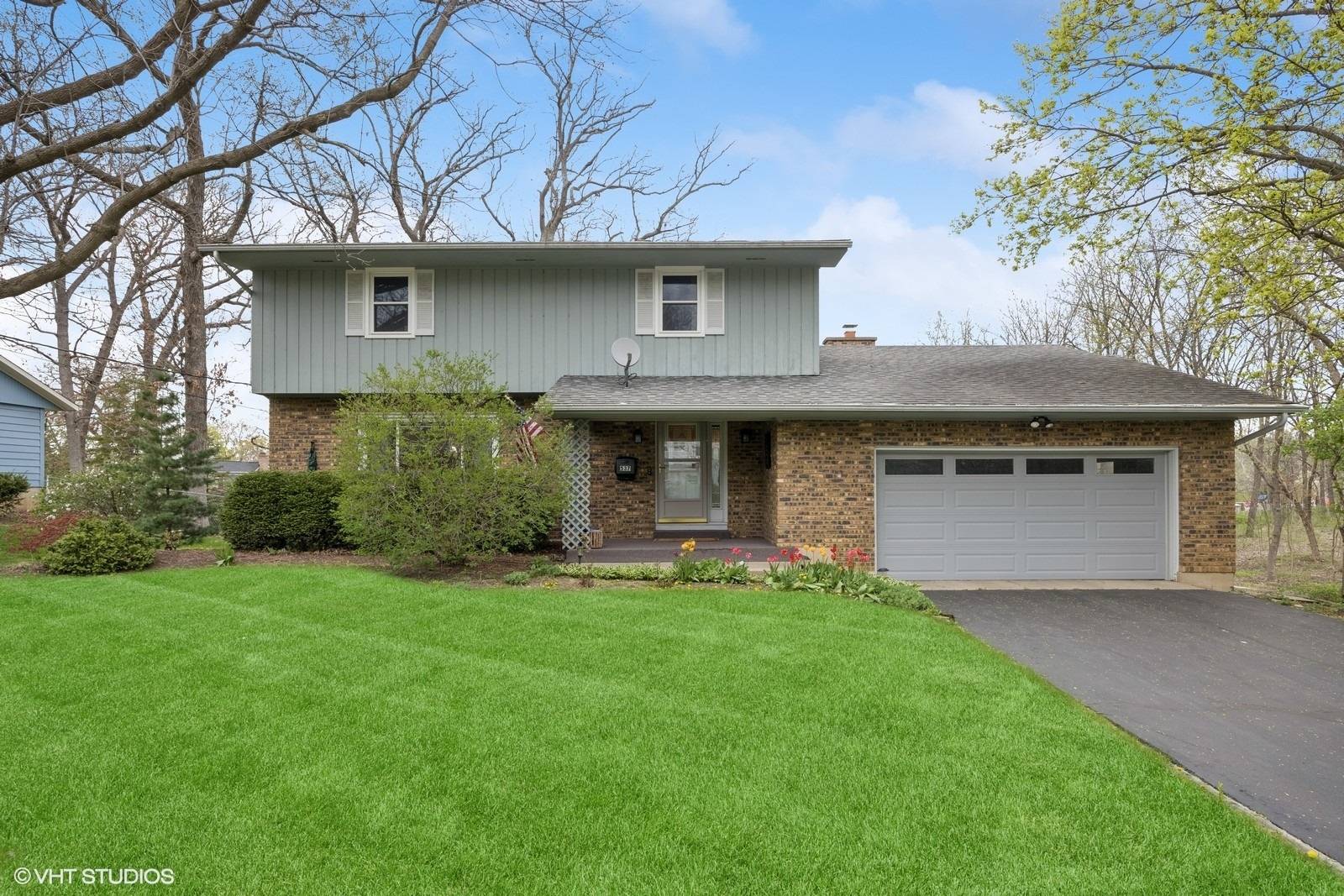 Woodstock, IL 60098,537 Lawndale AVE