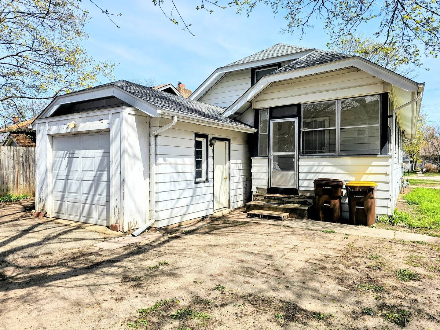 Rockford, IL 61103,2004 Huffman BLVD