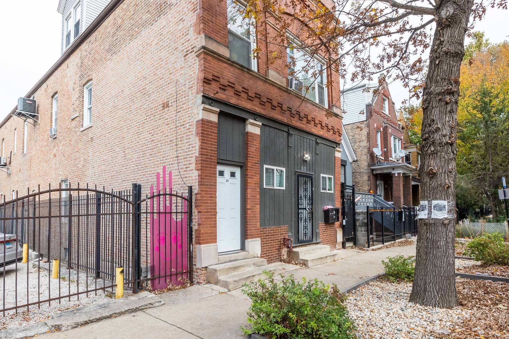 Chicago, IL 60608,2652 W 23rd PL #2R