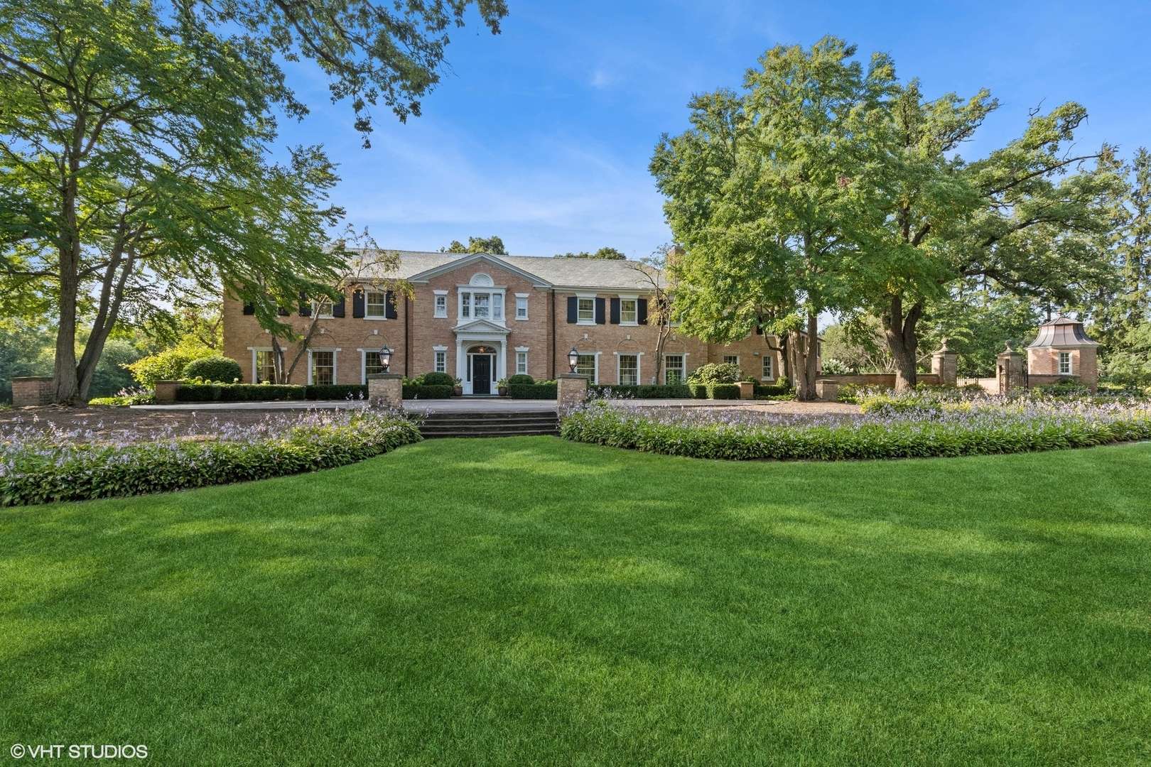 Lake Forest, IL 60045,2020 Knollwood RD