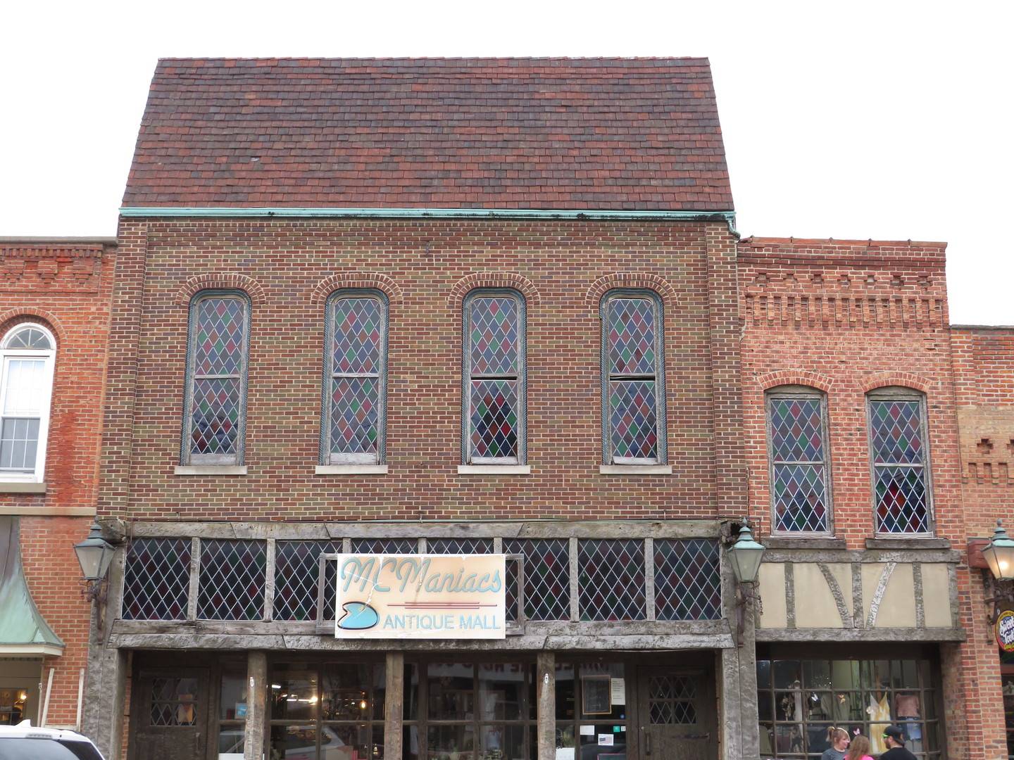 Morris, IL 60450,110-112 W WASHINGTON ST