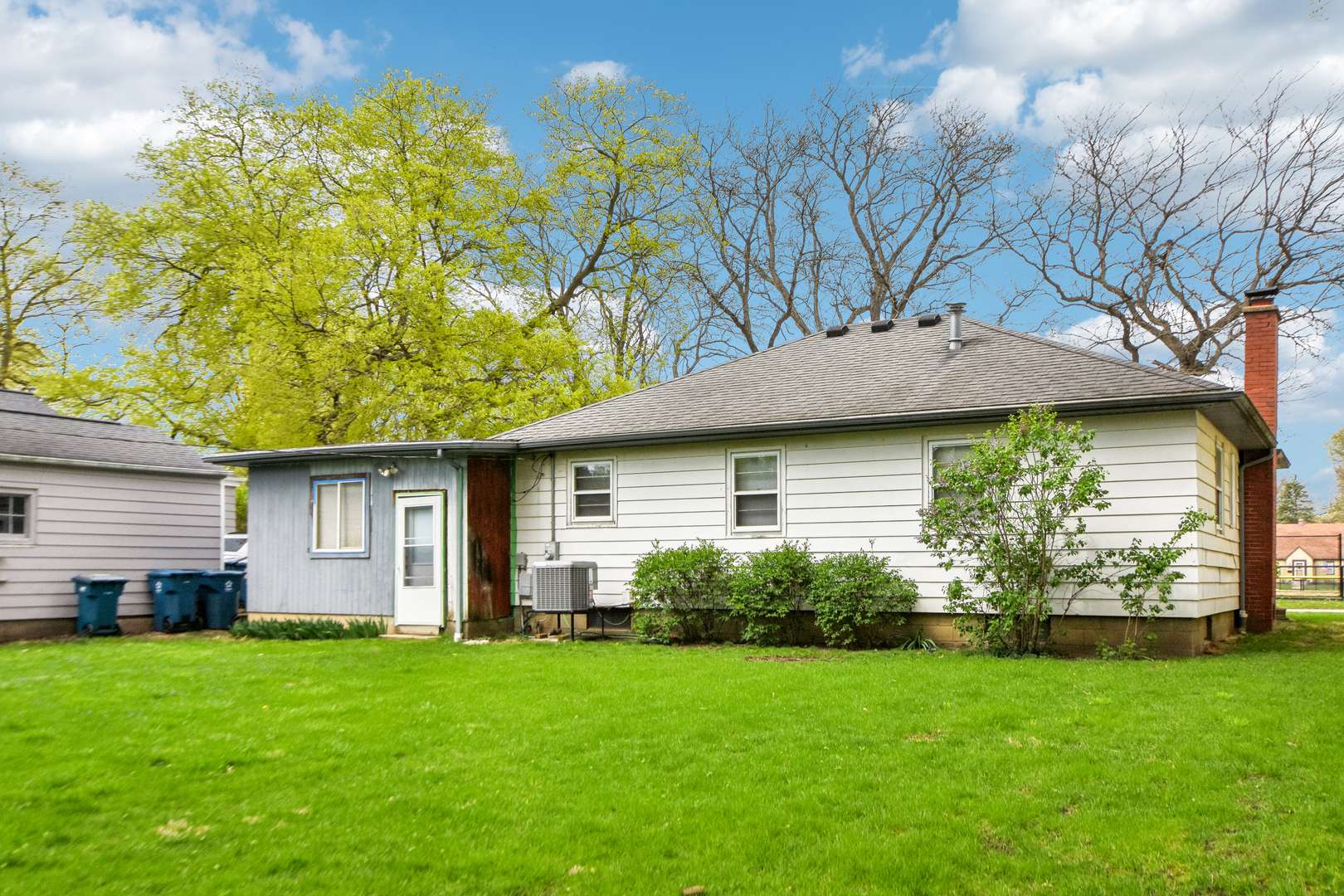 Morris, IL 60450,737 E North ST
