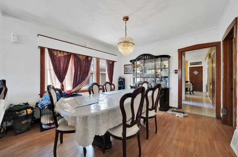 Berwyn, IL 60402,2816 Cuyler AVE