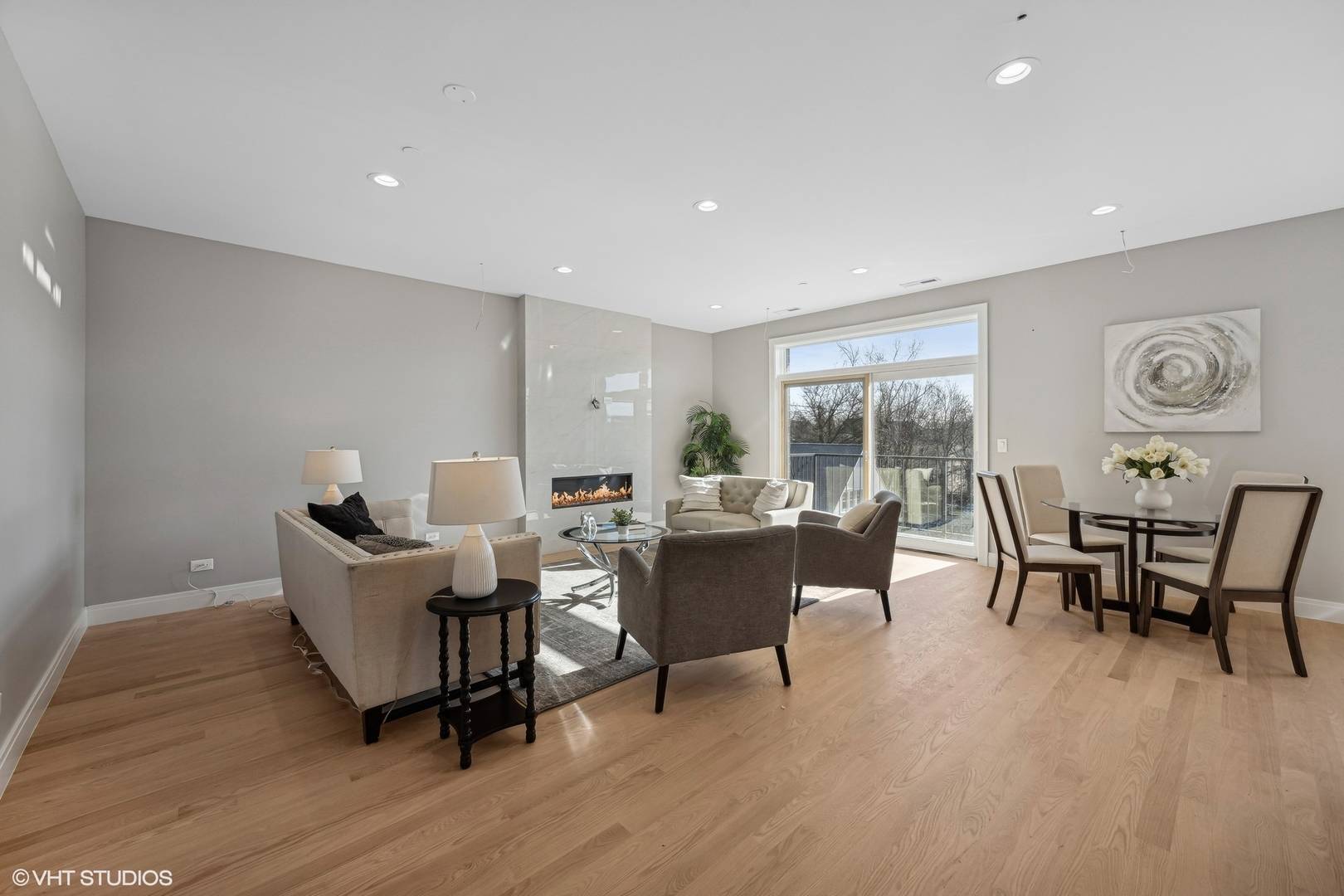 Oak Park, IL 60302,715 South BLVD #203