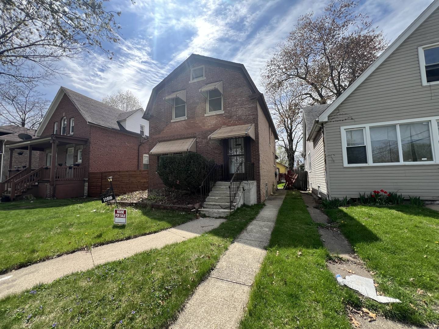 Chicago, IL 60628,11916 S Harvard AVE