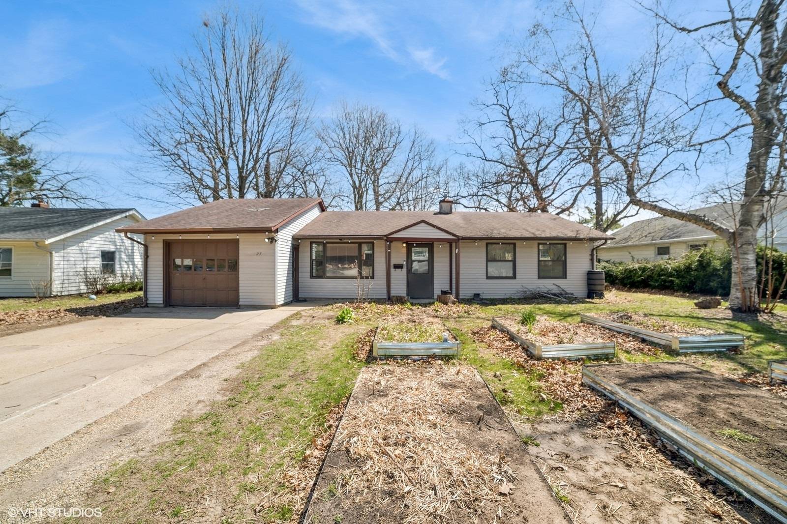 Dekalb, IL 60115,127 Tilton Park DR