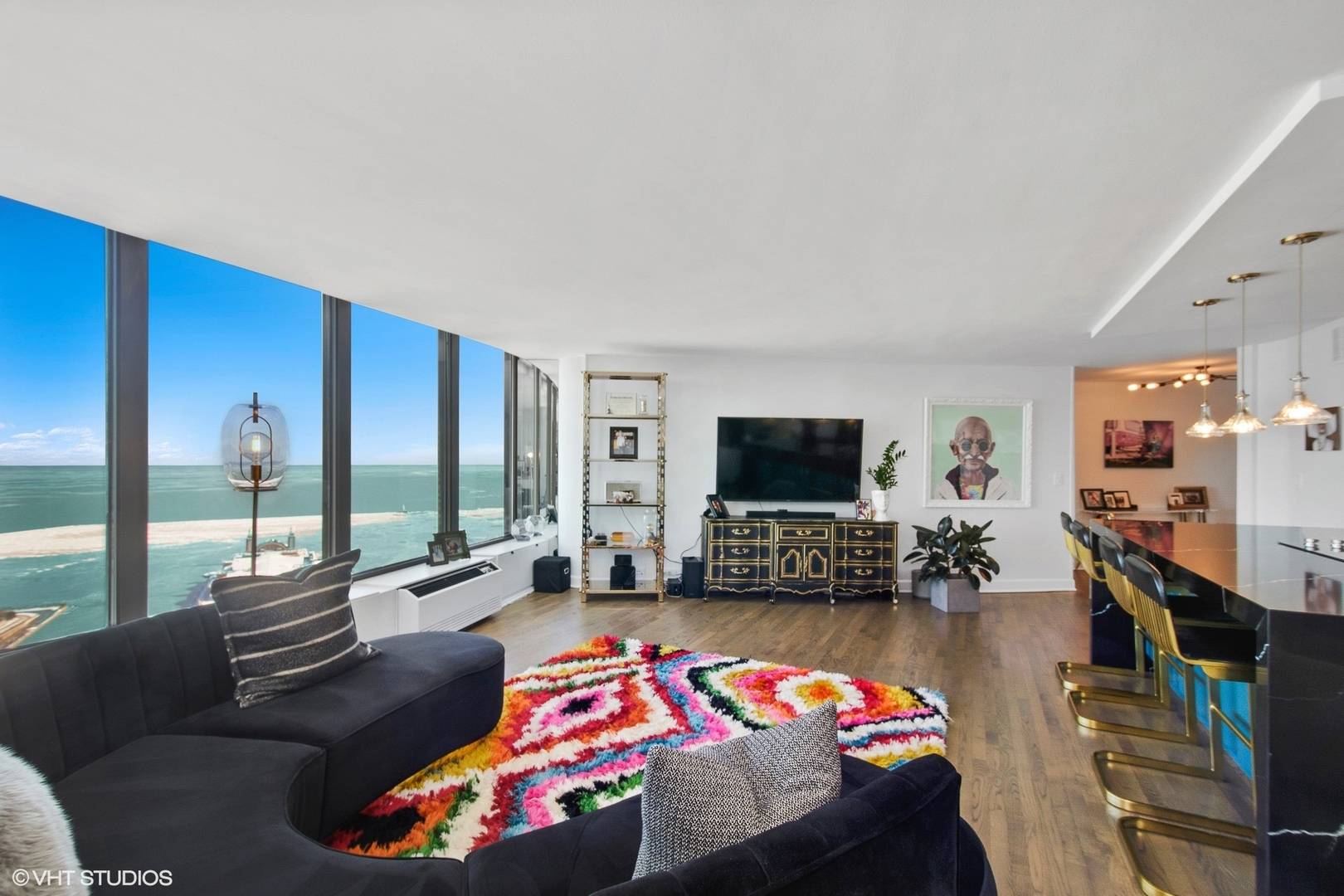 Chicago, IL 60611,505 N Lake Shore DR #5205