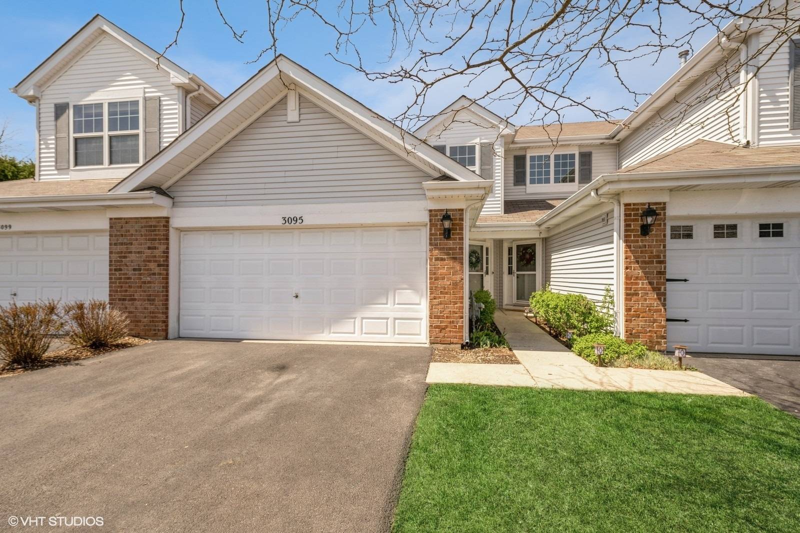 Woodstock, IL 60098,3095 Courtland ST #0