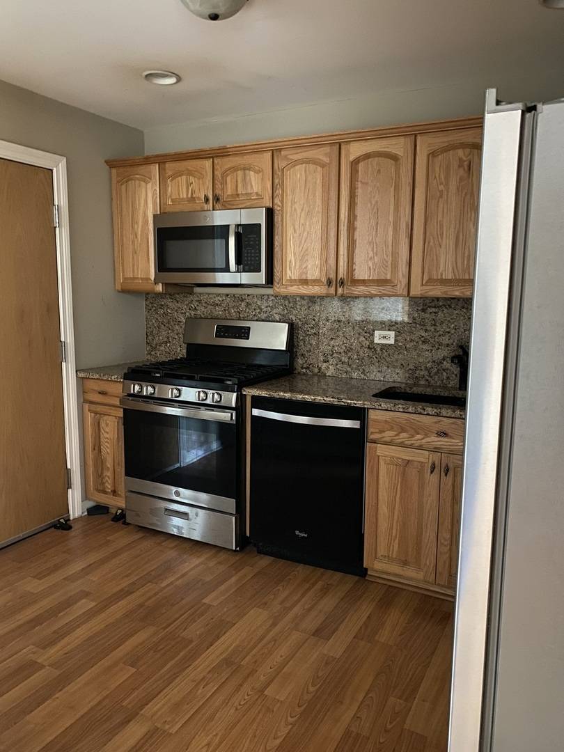 Lisle, IL 60532,4721 St Joseph Creek RD #3H