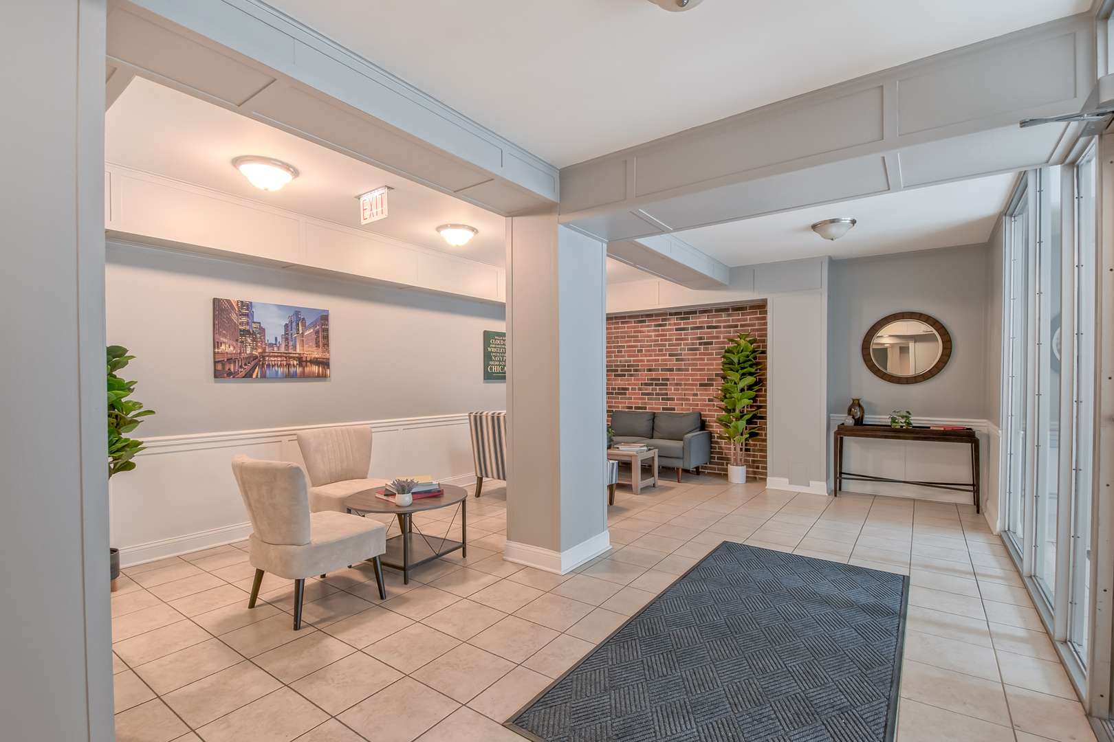 Chicago, IL 60614,2336 N Commonwealth AVE #107
